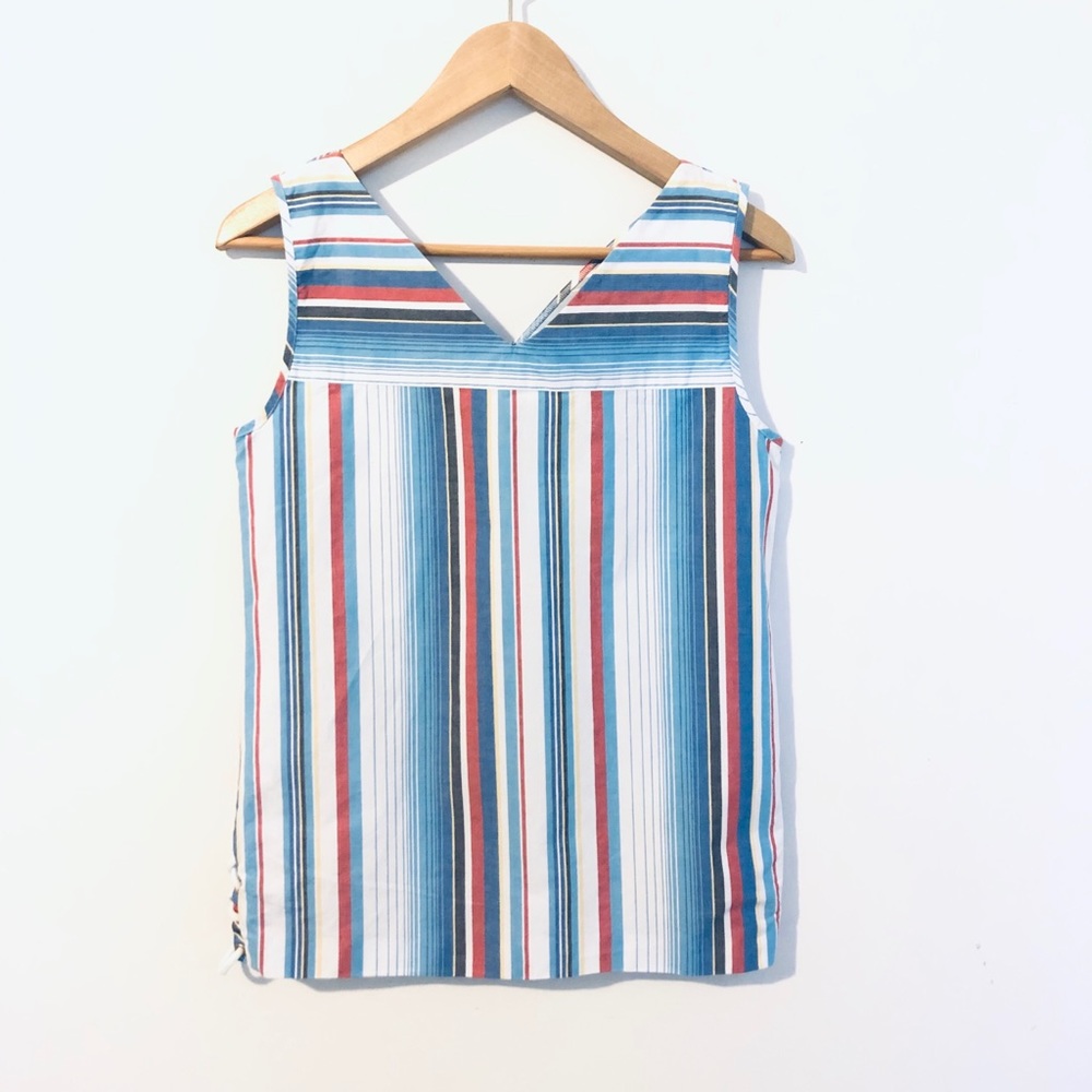 BROOKS AND BROTHERS Sleeveless Striped V Neck Top
